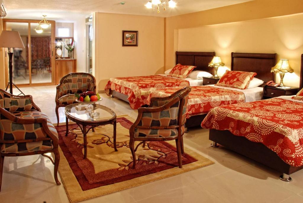 Jardaneh Hotel Άκαμπα Δωμάτιο φωτογραφία